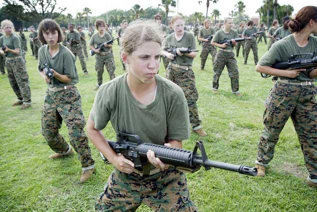 Debatforum: Kvindelige kampsoldater - Muks