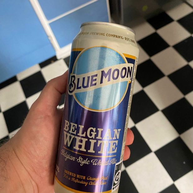 Episode 233 – Sommerskole 2023 2 – Blue Moon og Sommer episode artwork